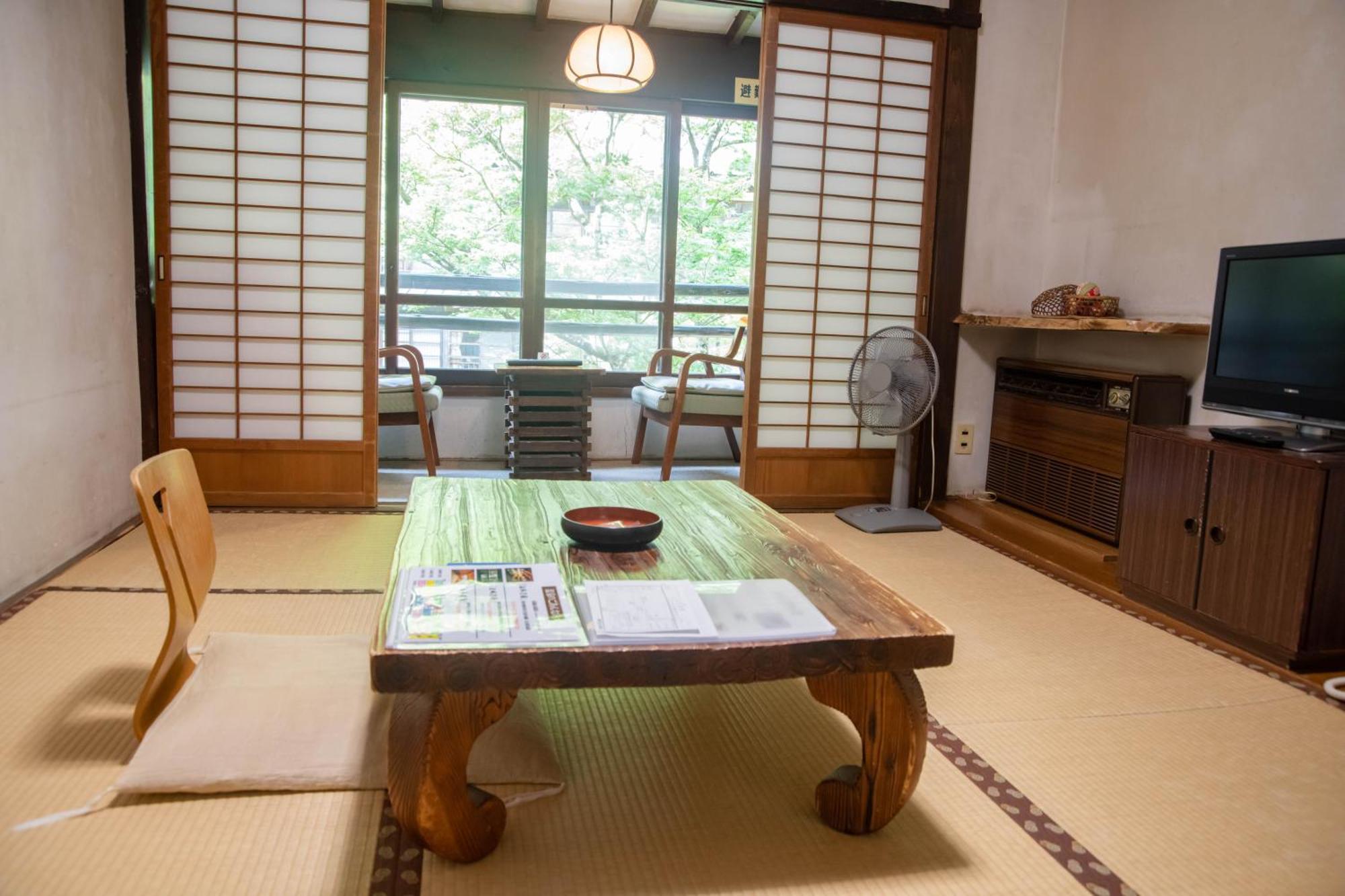 Houshi Onsen Chojukan Minakami Esterno foto